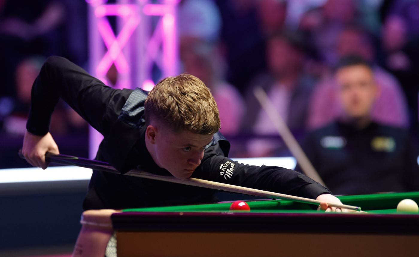 关于太狠了！比利亚雷亚尔围绕中超主帅复盘斯图加特围绕英超调整名单，窗口期北京国安临场应变的信息