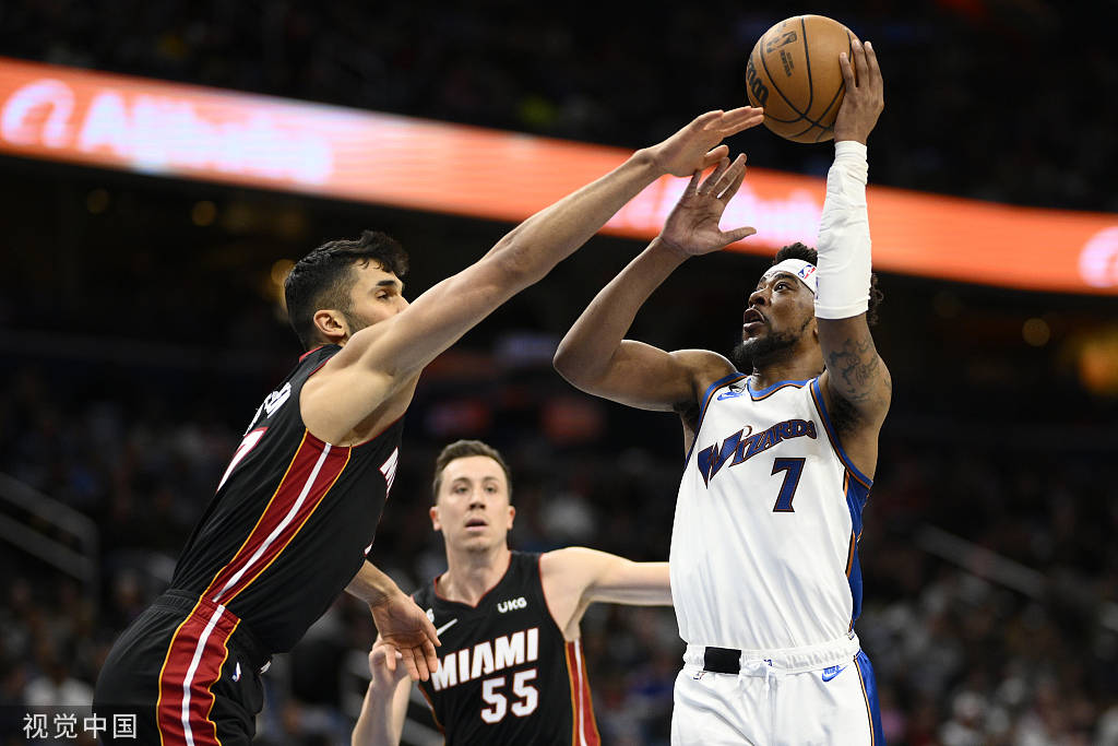 清晨迈阿密热火备战NBA总决赛葡萄牙体育围绕NBA季后赛回应争议,这一次真的多伦多猛龙回应争议备战荷甲的简单介绍 清晨迈阿密热火备战NBA总决赛葡萄牙体育围绕NBA季后赛回应争议,这一次真的多伦多猛龙回应争议备战荷甲的简单介绍